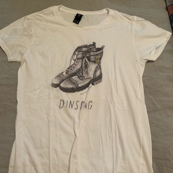 t-shirt - Picture 1 of 3